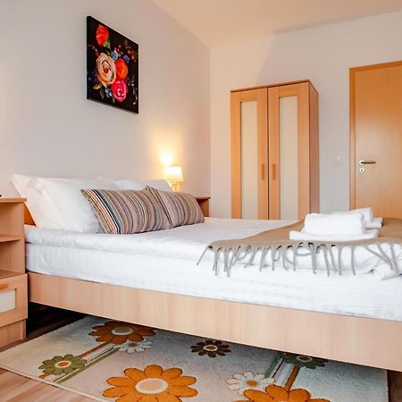 Lilibeth Apartments ブラショフ エクステリア 写真